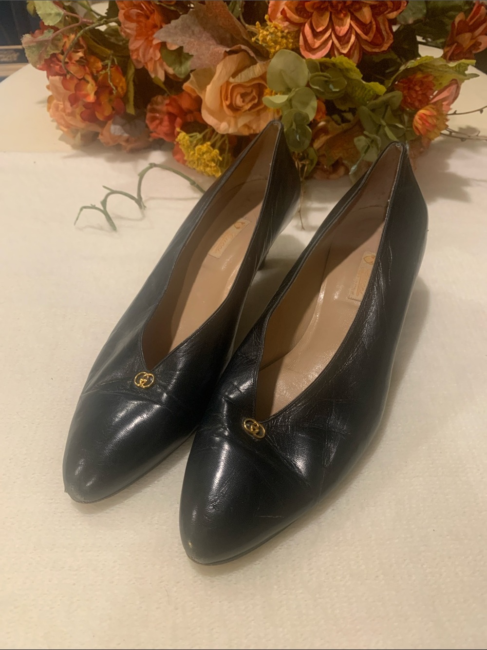 Gucci Navy Blue leather vintage heels size 41 B